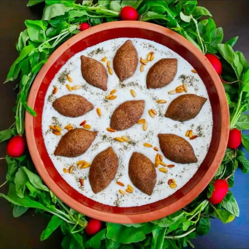كبة لبنية مع الأرز